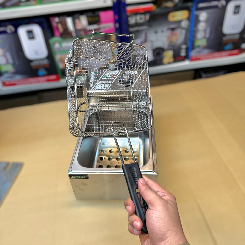 Lot Imported Avinas 6.8L Electric Deep Fryer