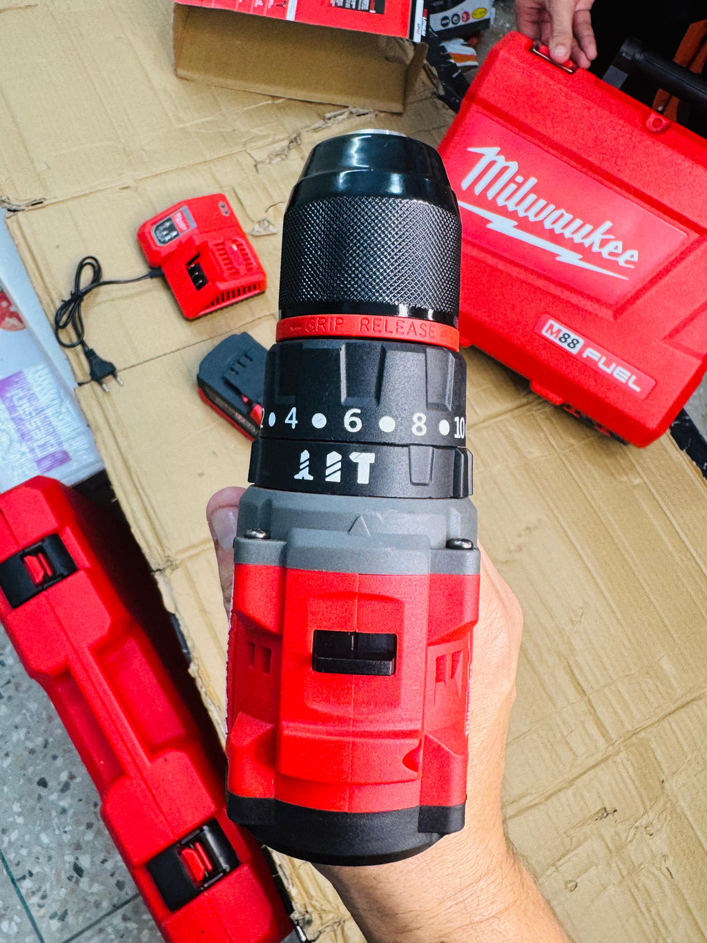 MILWAUKEE 88v commercial  Hammer Drill & Driver