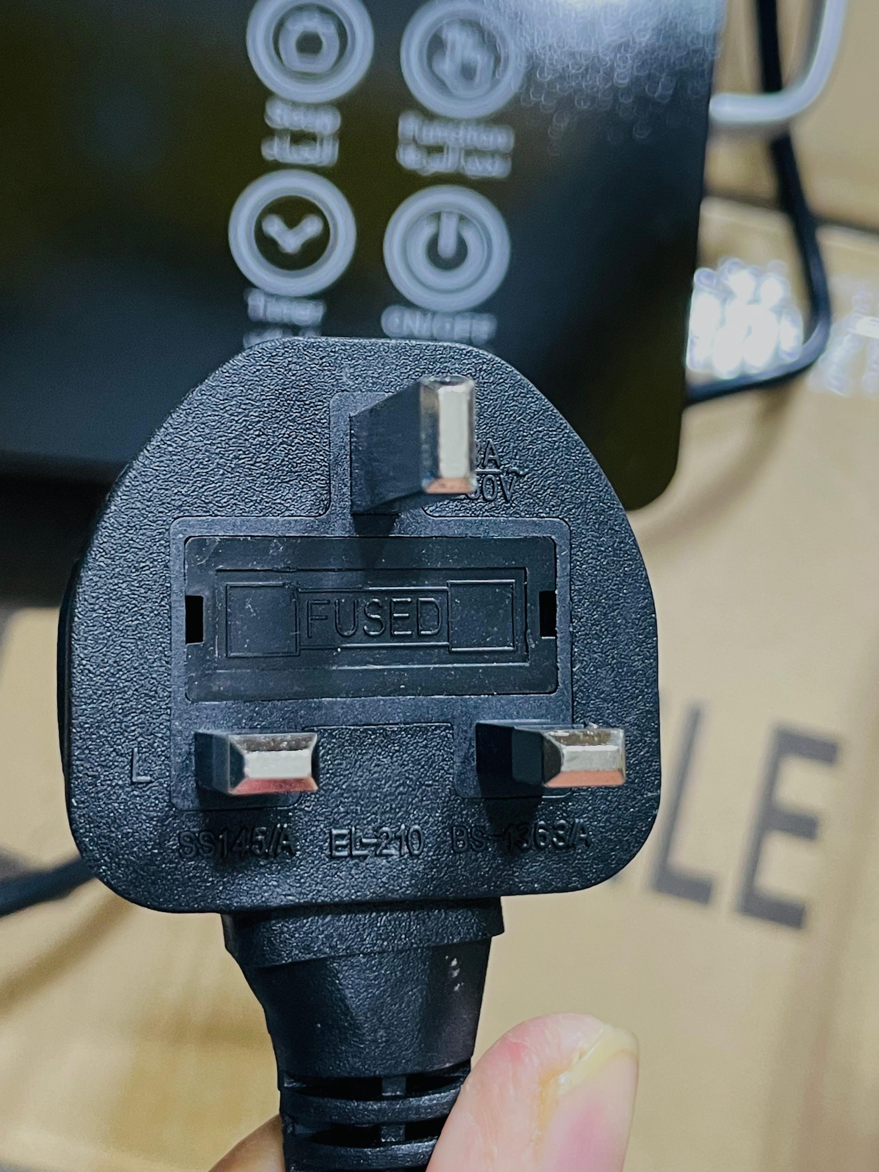 Powerful Electric Ceramic Hotplate - Portable Cooking Solution for Every Kitchen