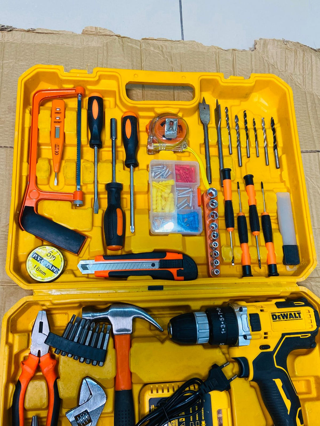 DeWalt commercial use 117 pcs drill machine set 36V