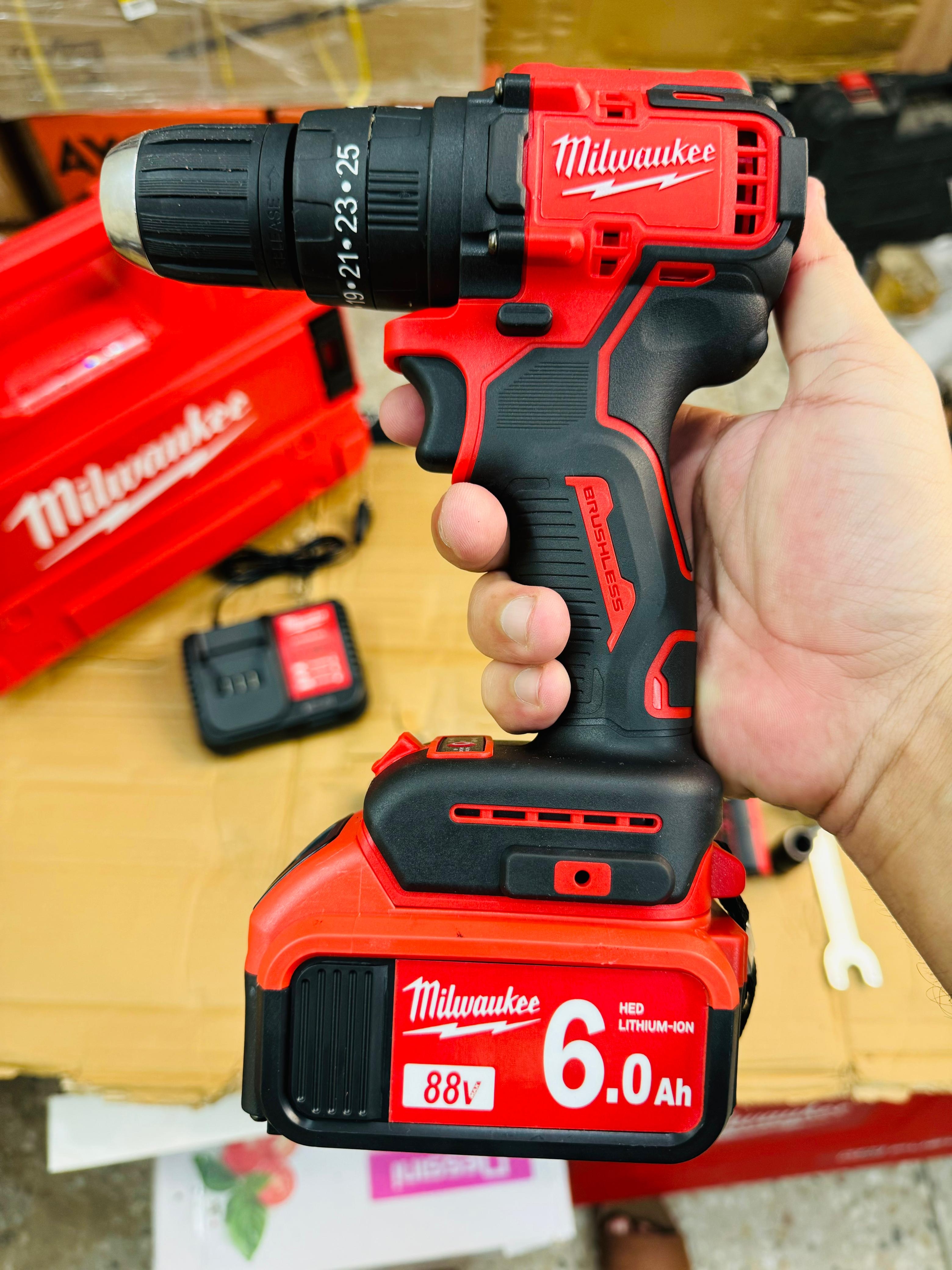 MILWAUKEE 3 in 1  88v commercial M18 FUEL Hammer Drill & Driver