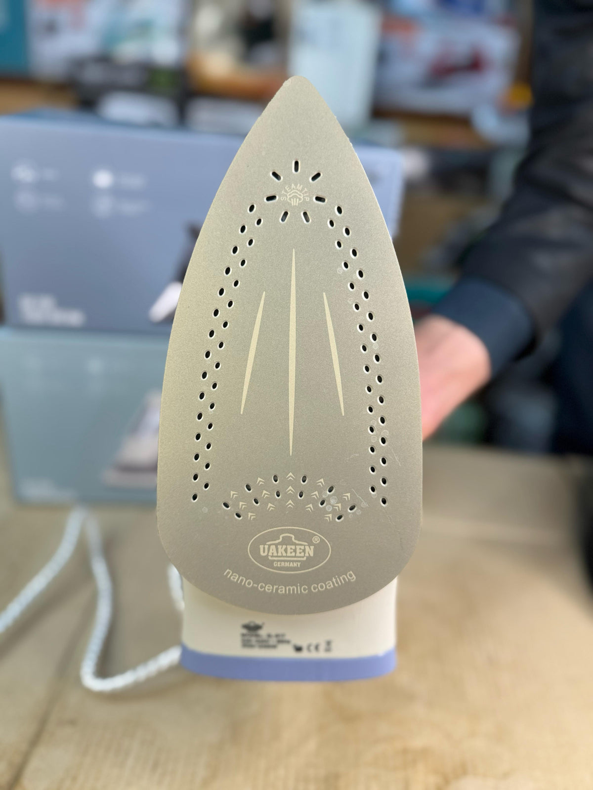 Uakeen Germany Steam Iron
