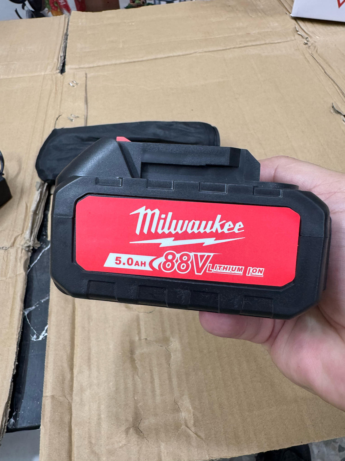 lot imported Milwaukee 88v air blower