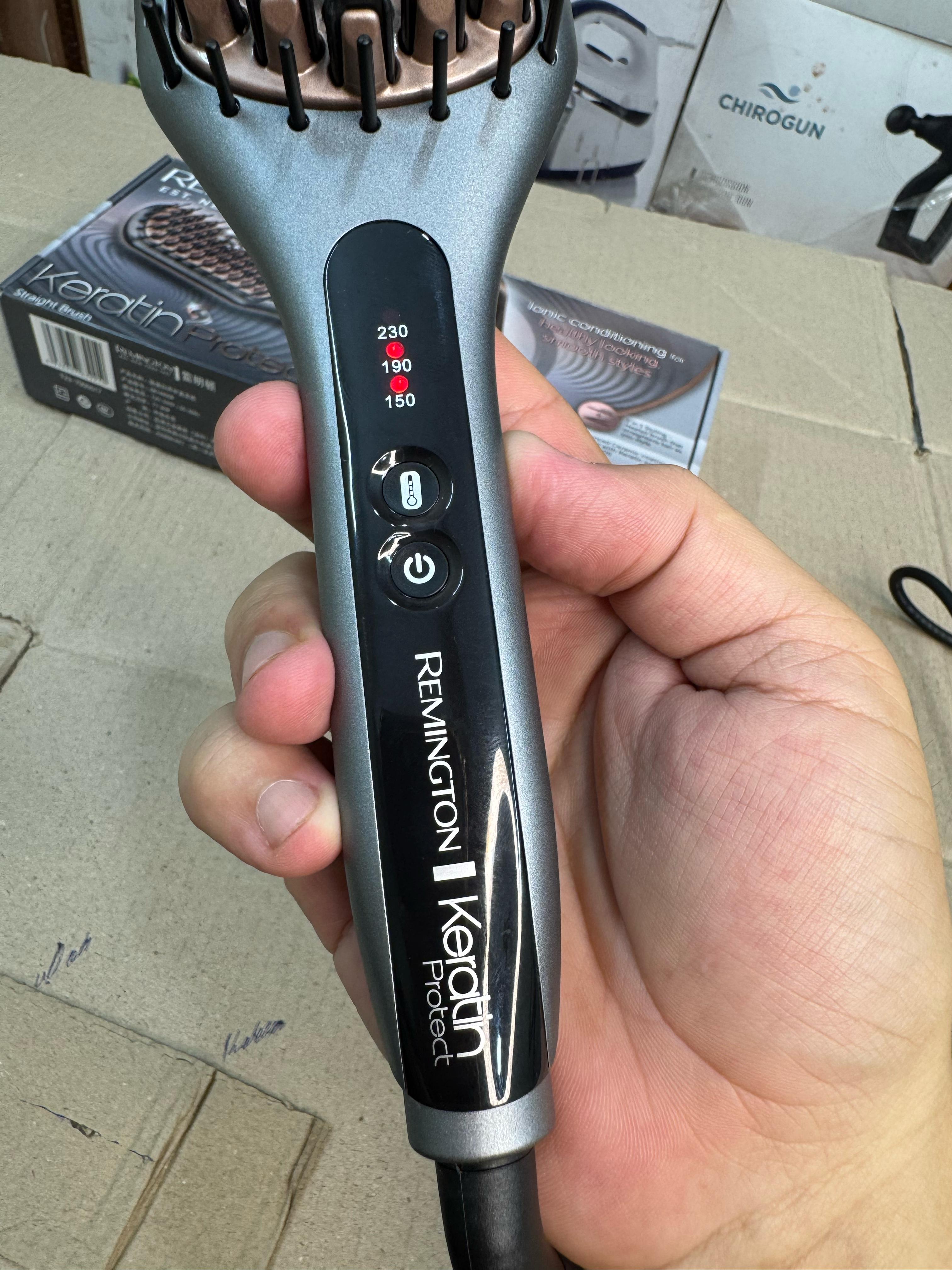 USA Remington Keratin Protect Straightener Brush CB-7480