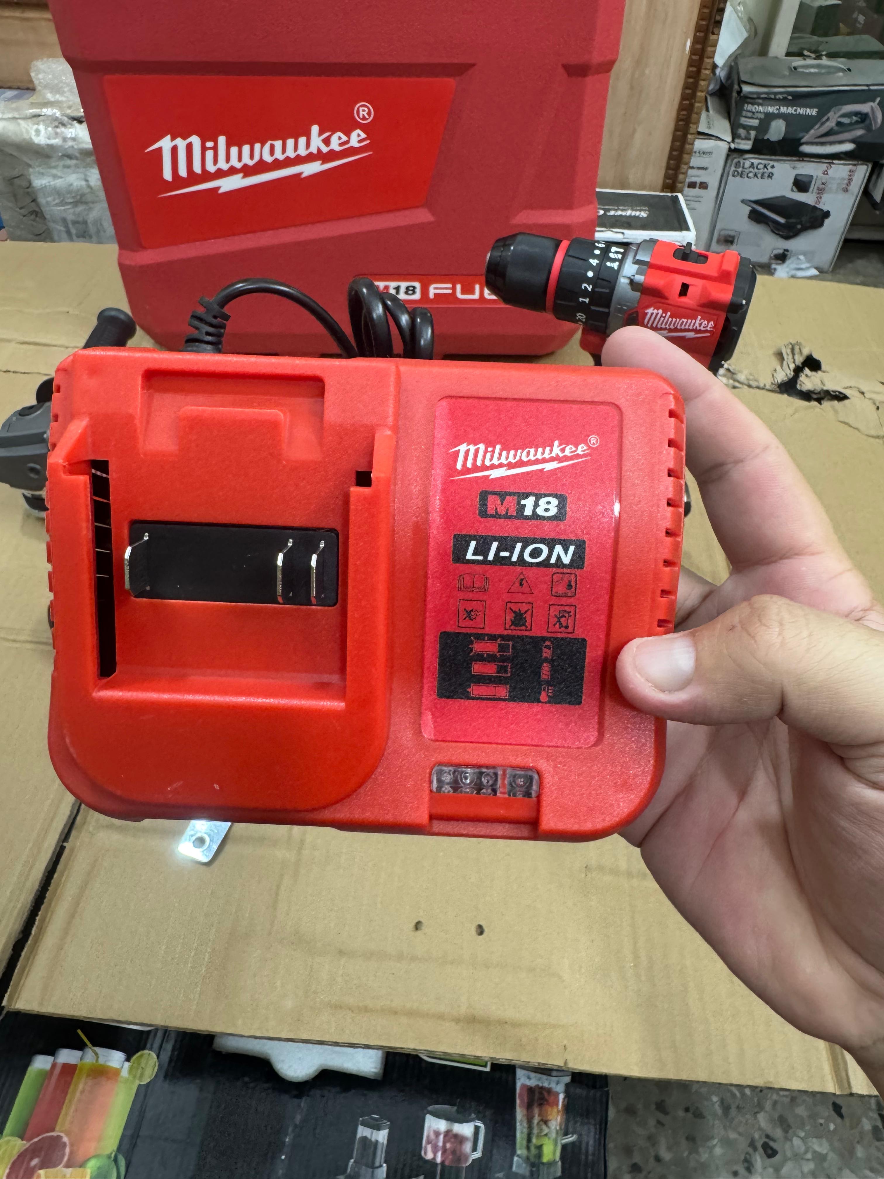 Milwaukee 2 in 1 m18 fuel drill & grinder