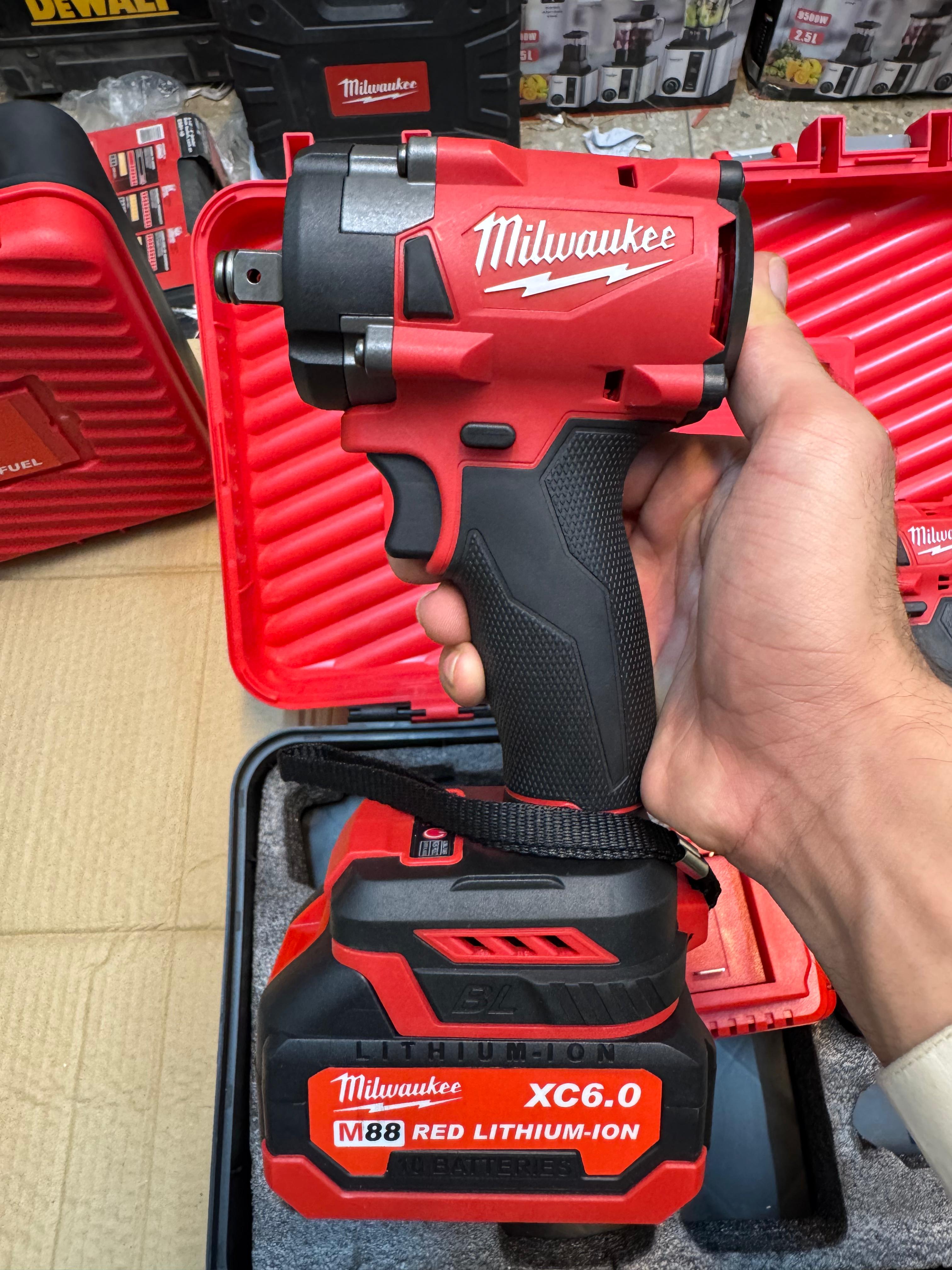 Milwaukee 2 in 1 drill & impact wrench