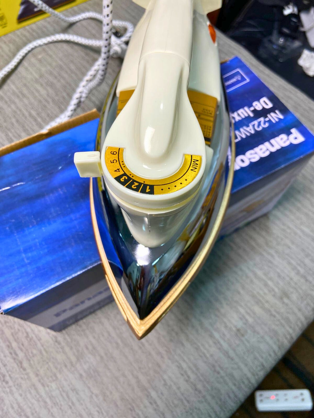 Panasonic Dry Iron Japan Imported, 1000W - Non-Stick